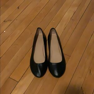 Universal Thread Black Flats